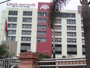  HOTEL BANDUNG: Yuk, Ke Grand Pasundan, Mumpung Pasang Tarif Murah