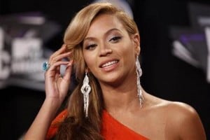  BEYONCE: Duh...Depan Obama Nyanyikan Lagu Kebangsaan 'Lip-sync' 