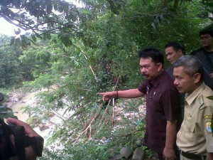  BANJIR BANDANG : Bupati Cirebon Gelontorkan Dana Rp100 Juta