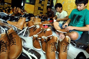  Sepatu Ciomas Bogor Tembus Pasar Internasional