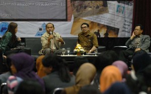  Fordiskum & PWI Gelar Diskusi 'Fair Play Dalam Pilkada Jabar 2013'