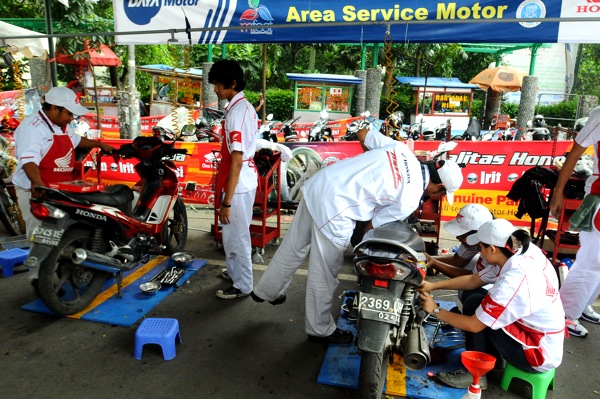  FOTO: Tune Up Gratis di Mechanical Festival 2013 ITB