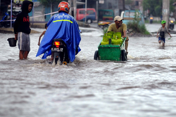  FOTO: Banjir Kembali Genangi Ribuan Rumah di Baleendah