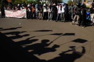  VALENTINE DAY: Mahasiswa Bandung Raya Serukan Aksi Tutup Aurat