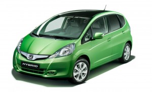  HONDA JAZZ HYBRID: 100 Km Cuma Minum 4,5 Liter