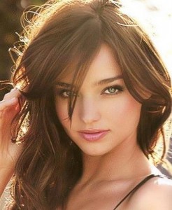  MIRANDA KERR Memang Cantik Luar &amp; Dalam