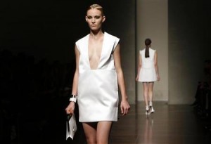  MILAN FASHION WEEK: Tetap Glamour Meski Ditekan Krisis 