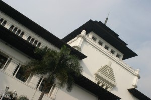  KULINER: Kantin Gedung Sate Disulap Jadi Tempat Makan Modern