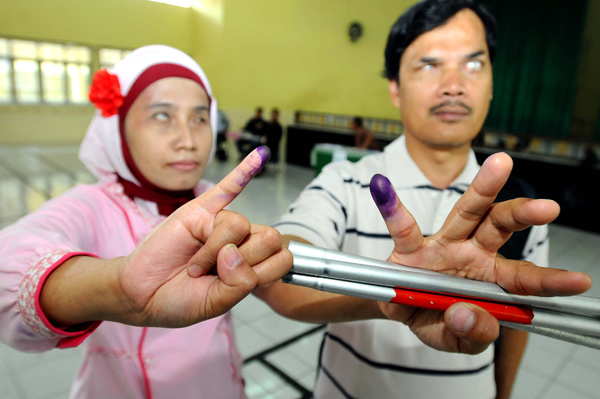  FOTO: 206 Tuna Netra Mencoblos di TPS di Wyataguna