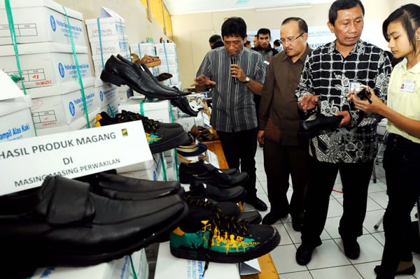  FOTO: Bank Indonesia Sokong Kinerja Sepatu Cibaduyut