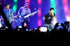  XL Sukses Gelar Konser Gaet NOAH 