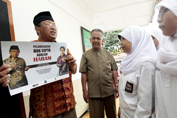  FOTO: Fatwa Haram Bagi Pembajak & Pemalsu Merek