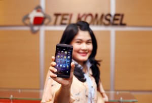  BLACKBERRY Z10: Telkomsel Buka Pembelian Online, Harga Rp6,5 Juta