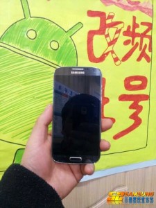  SAMSUNG Galaxy S IV Bocor di Internet