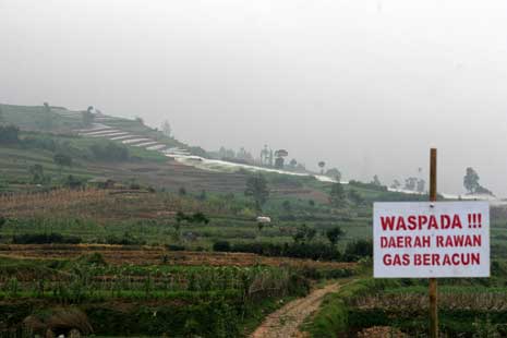  GUNUNG DIENG Ditetapkan Waspada