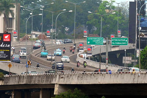  FOTO: Jabar Alokasikan Rp48 Miliar Untuk Pemeliharaan Jalan Provinsi