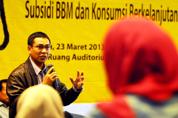  FOTO: Diskusi Panel Bahas Kebijakan Subsidi BBM di ITB