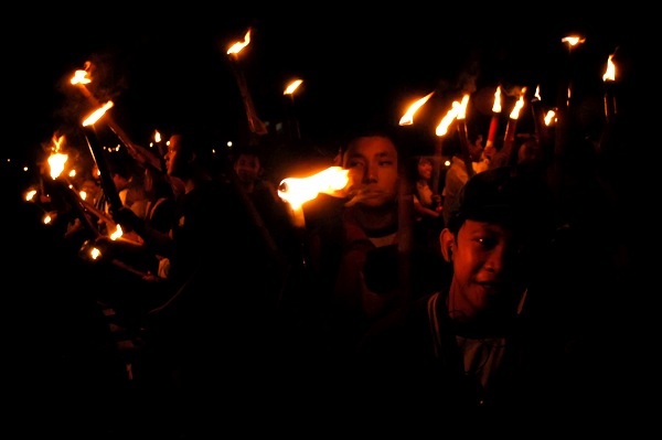  FOTO: Pawai Obor Peringati Bandung Lautan Api