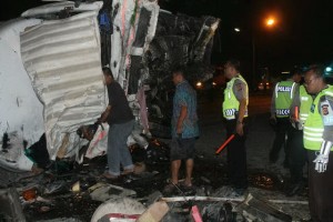  Tabrakan Beruntun di Cianjur Akibat Lubang di Tengah Jalan