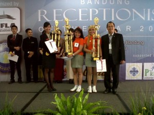  Harris Hotel Bandung Raih 2 Gelar Kompetisi Receptionist of The Year 2013