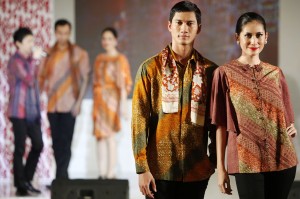  BATIK Unjuk Pesona di Paris