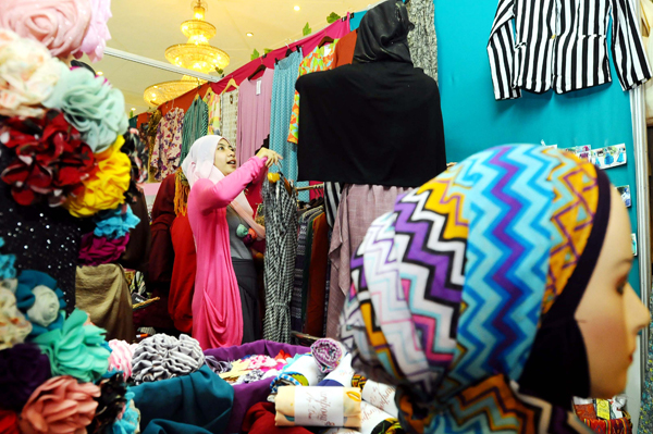  FOTO: Hijab Fashion Week 2013 Targetkan 16.000 Pengunjung