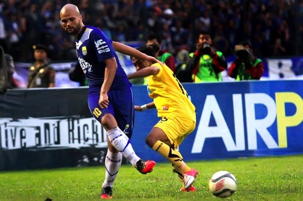  FOTO: Sergio Tambah Pundi Gol Antar Kemenangan Persib Atas Gresik