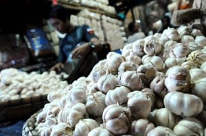  BAWANG PUTIH: Pemerintah Bilang Harga Sudah Turun 60%