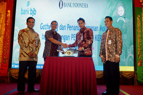  FOTO: Salurkan Kredit UMKM, Bank BJB Jalin Kerja Sama Perbarindo Kepri