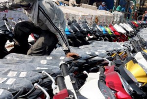  DEBT COLLECTOR: Warga Kecal DC Suka Merampas Sepeda Motor Kreditan