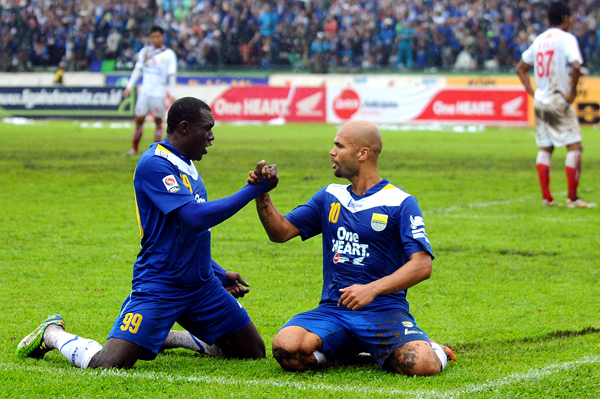  FOTO: Gol Tunggal Van Dijk Menangkan Persib 1-0 Atas Persiba