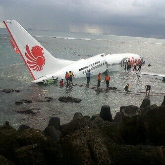  LION AIR JATUH DI LAUT: 50 Penumpang Luka-luka