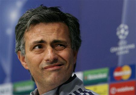  SEPAK BOLA: Mourinho Berpeluang Besar Bertahan di Madrid