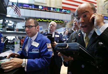  INFO SAHAM: Wall Street Terjerembab, Terendah Tahun Ini