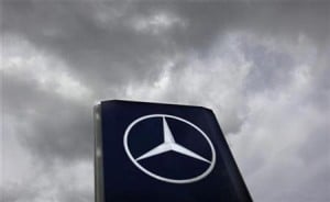  DAIMLER Bakal Buat Mini Mercedes