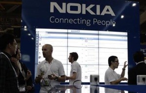  Nokia WhatsApp Siap Rebut Pasar BlackBerry