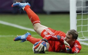  LIGA CHAMPIONS: Neuer Waspadai Kebangkitan Barca