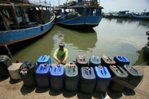  KELANGKAAN SOLAR: Ratusan Nelayan Hampir Ricuh di SPBU Kertasura Cirebon