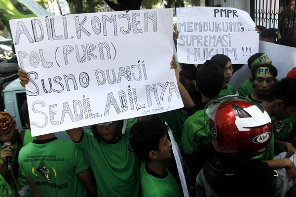  FOTO: Dukung Eksekusi Susno Duadji, Massa Demo Kejati Jabar