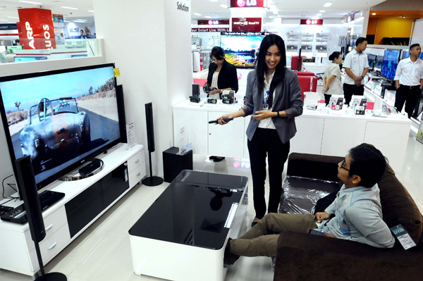  FOTO: White Brown Electronics Hadir Pertama di Bandung