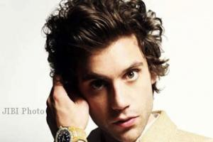  X FACTOR INDONESIA: Mika Sihir Penonton