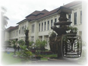  BUMN MENGAJAR: Direktur PTPN IV Merasa Dibesarkan di SMA 3 Bandung