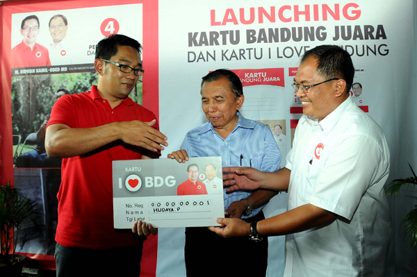  FOTO: Kartu ‘I Love Bandung’ Ala Ridwan Kamil-Oded