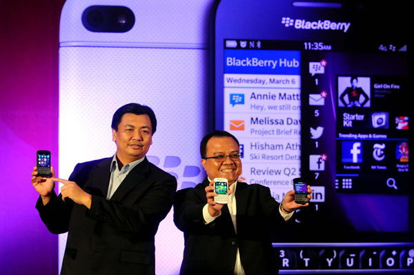  FOTO: BlackBerry Q10 Akan Tersedia di Indonesia pada 27 Juni 2013