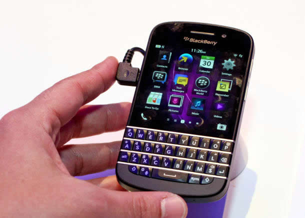  Ini Pilihan Harga BlackBerry Q10 dari Telkomsel