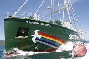  KAPAL GREENPEACE Merapat di Priok, Presiden SBY akan Berkunjung