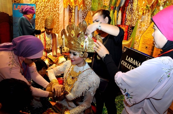  FOTO: Hotel Panghegar Bidik Omzet Rp60 Miliar dari Wedding World 2013