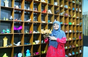  MAYA HIRAI: Instruktur Origami Indonesia Bersertifikasi Nippon Origami Association