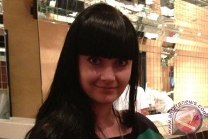  WARNA RAMBUT Terinspirasi Alam Banyak Diminati