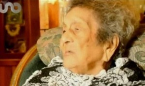  Nenek Ini Lulus SD di Usia 100 Tahun, Wow!